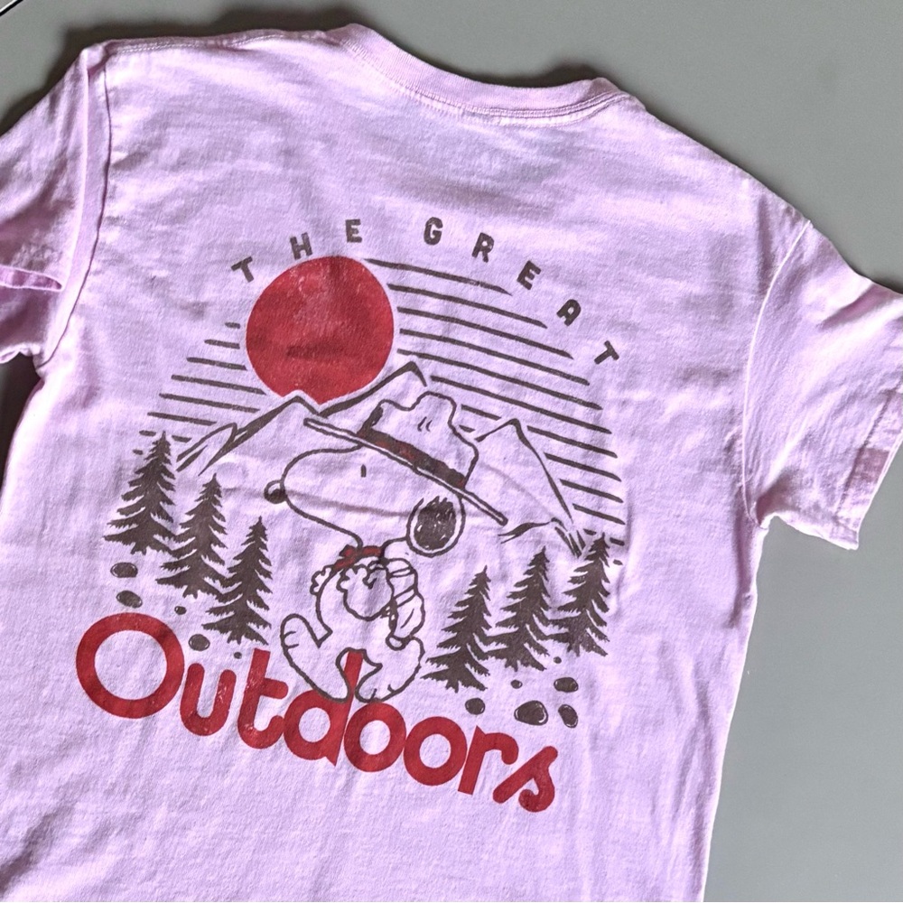 PEANUTS Hybrid Snoopy Graphic Print Backpacking The Great Outdoors Tee Shirt - Picture 3 of 7